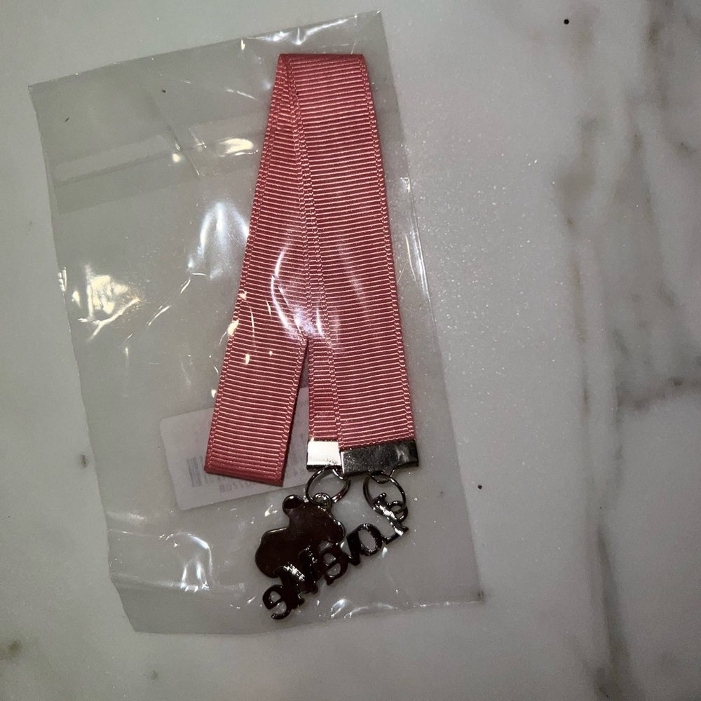 TOUS charm ribbon bookmark 🐻